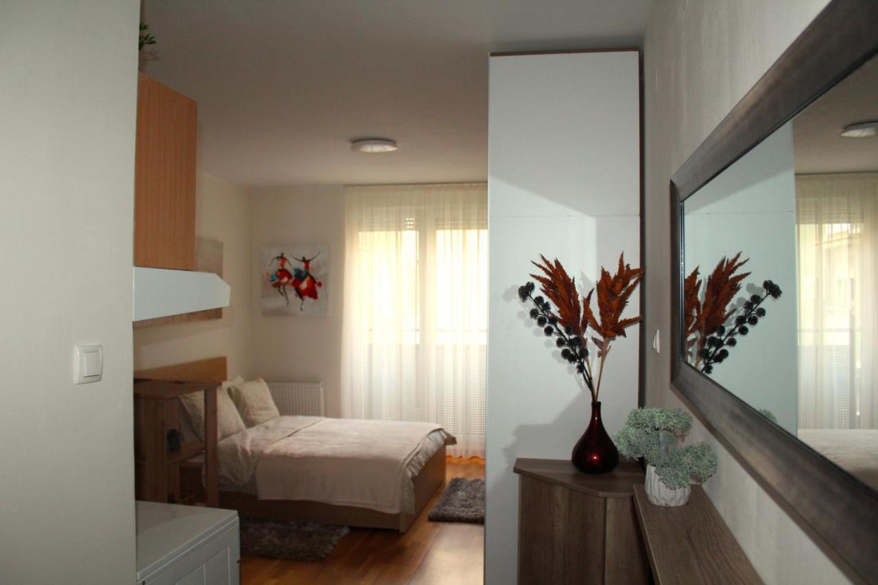 Downtown Apartment Novi Sad Exterior photo