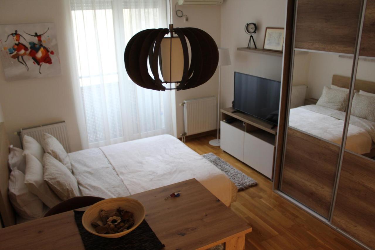 Downtown Apartment Novi Sad Exterior photo